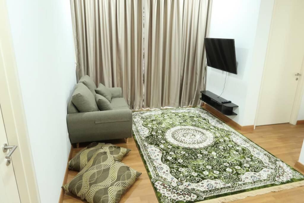 Promo Private Luxurious Nilai Vacation Home Exterior photo