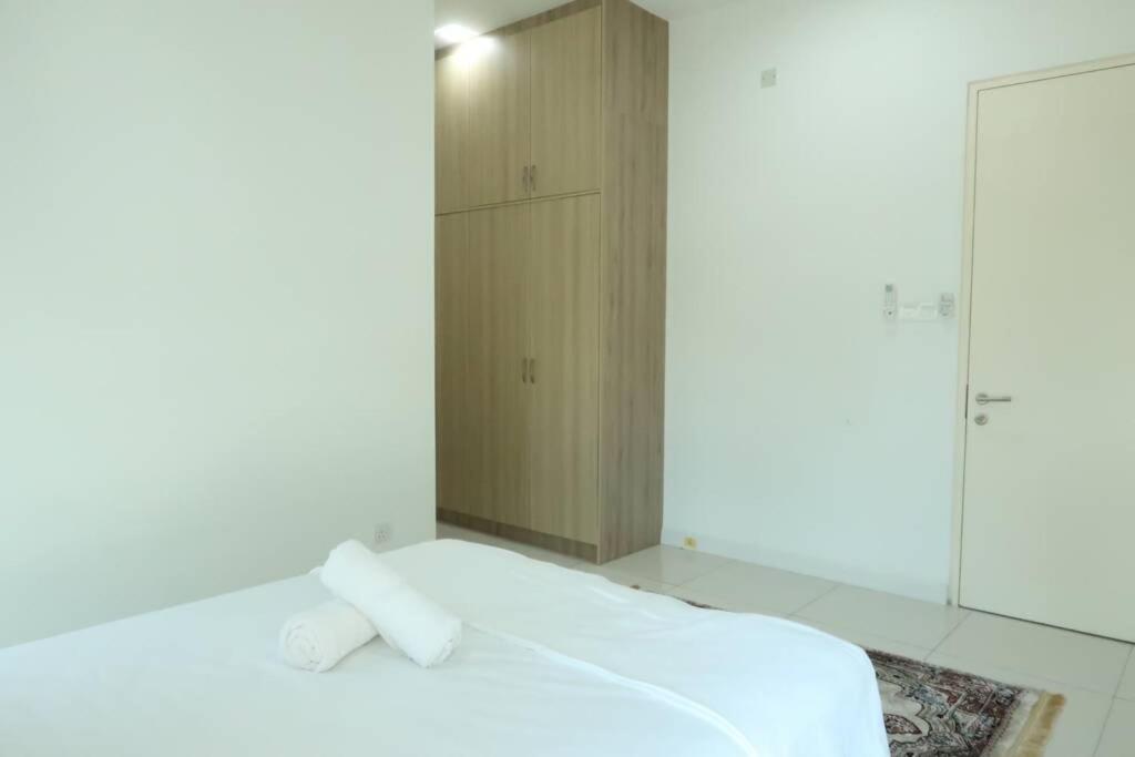 Promo Private Luxurious Nilai Vacation Home Exterior photo