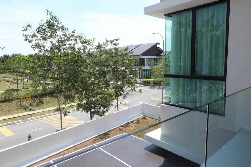 Promo Private Luxurious Nilai Vacation Home Exterior photo
